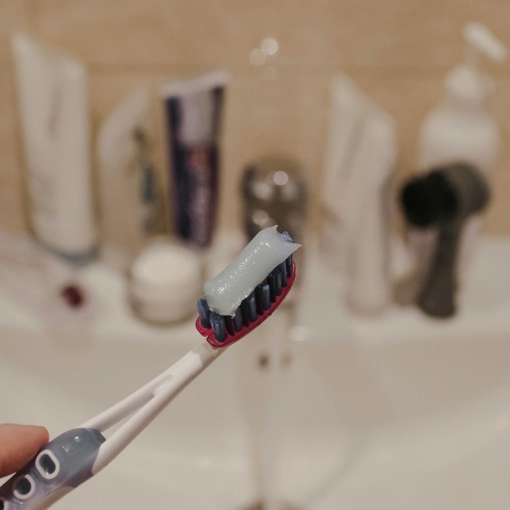 IU best teeth whitening toothpaste