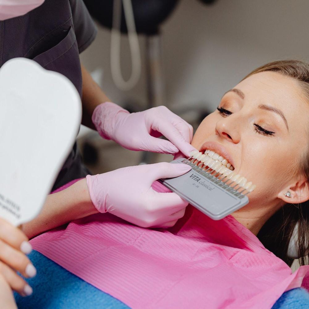 IU composite bonding choosing the size shape and colour of teeth